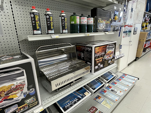 Marine Supply Store «West Marine», reviews and photos, 4141 S 76th St, Greenfield, WI 53220, USA