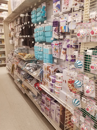 Craft Store «Michaels», reviews and photos, 5442 New Hope Commons Dr, Durham, NC 27707, USA