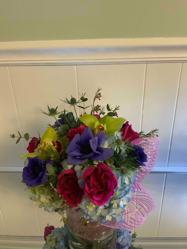 Florist «Event Connoisseur Flowers & Gifts», reviews and photos, 39 New London Turnpike #116, Glastonbury, CT 06033, USA