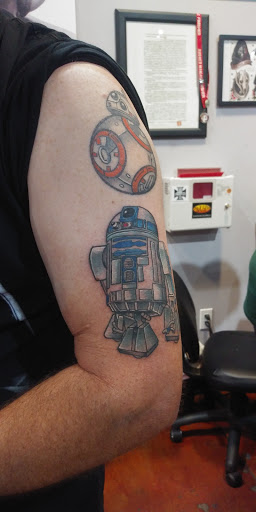 Body Piercing Shop «Atomic Tattoos», reviews and photos, 459 Brandon Town Center Dr, Brandon, FL 33511, USA