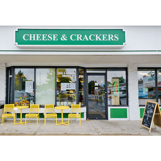 Cheese & Crackers 61821