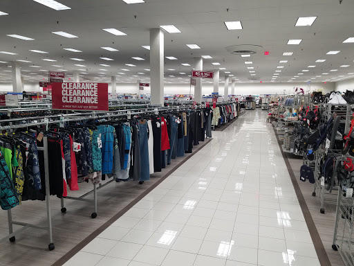 Clothing Store «Burlington Coat Factory», reviews and photos, 271 Cottage Grove Rd, Bloomfield, CT 06002, USA