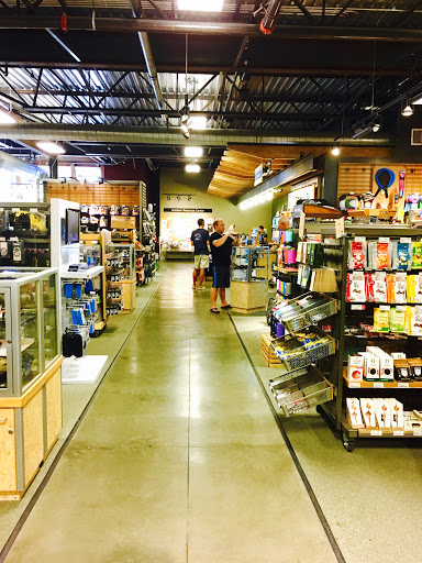 Camping Store «REI», reviews and photos, 1590 Leucadia Blvd, Encinitas, CA 92024, USA
