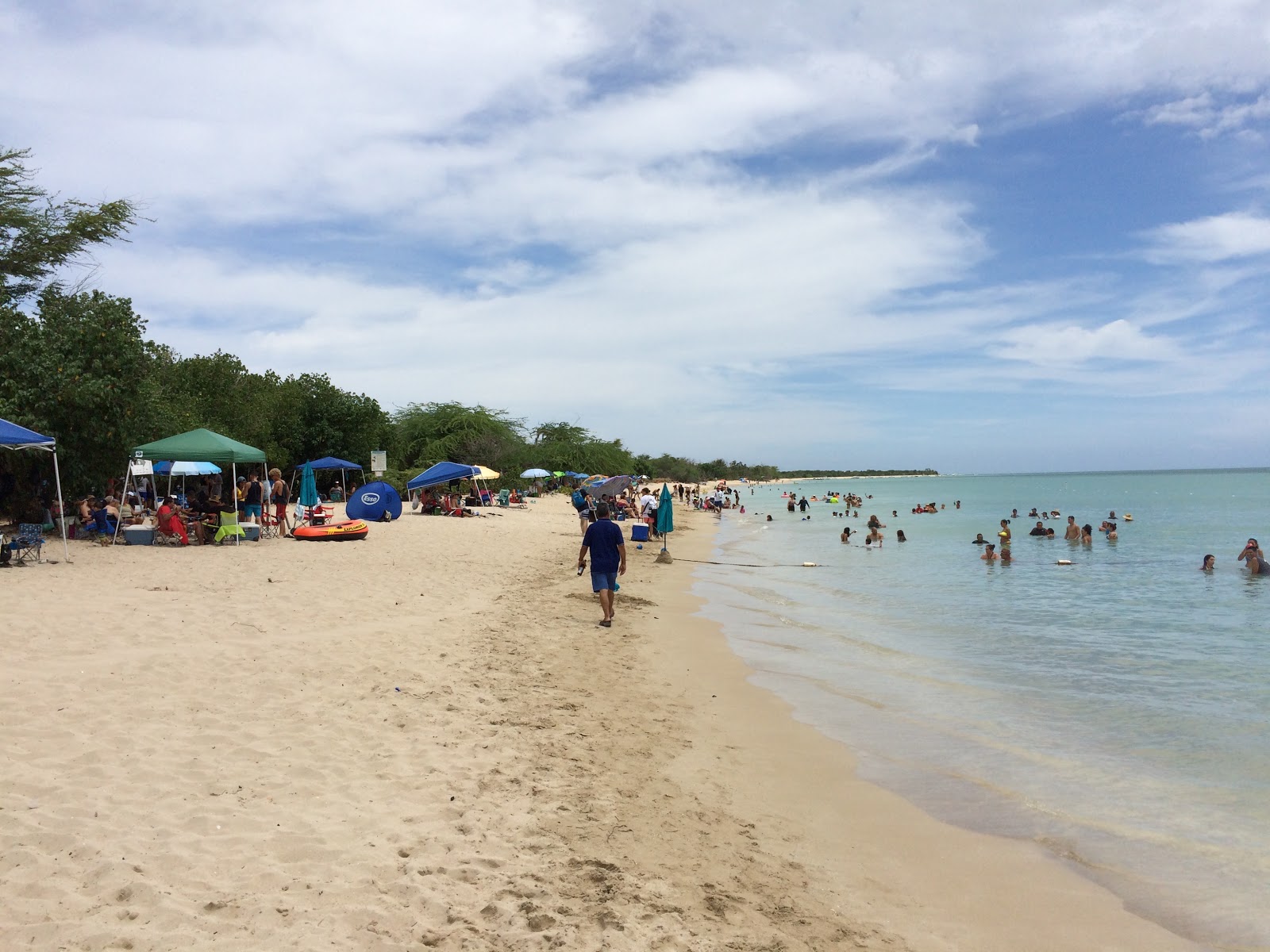 Photo de Playa El Combate - bon endroit convivial pour les animaux de compagnie pour les vacances