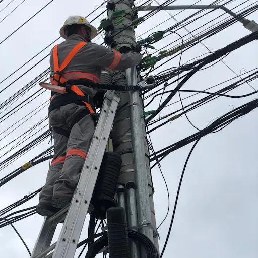 Logo da empresa - JCM serviços elétricos ltda