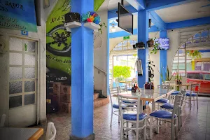 Restaurant Marisqueria " Los delfines Alegres" image