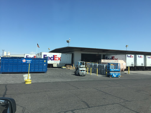 Mailing Service «FedEx Freight», reviews and photos, 5620 W Lower Buckeye Rd, Phoenix, AZ 85043, USA