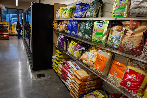 Indian Grocery Store «Shalimar Grocery», reviews and photos, 16541 Redmond Way, Redmond, WA 98052, USA