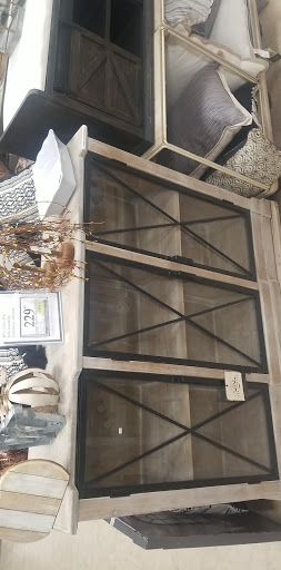 Home Goods Store «Christmas Tree Shops», reviews and photos, 99 E Main Rd, Middletown, RI 02842, USA