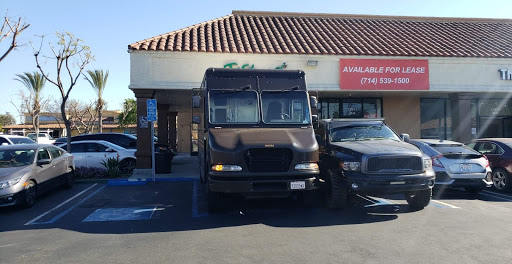 Shipping and Mailing Service «UPS Customer Center», reviews and photos, 1331 S Vernon St, Anaheim, CA 92805, USA
