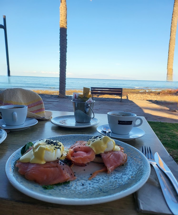 Metropolis Café