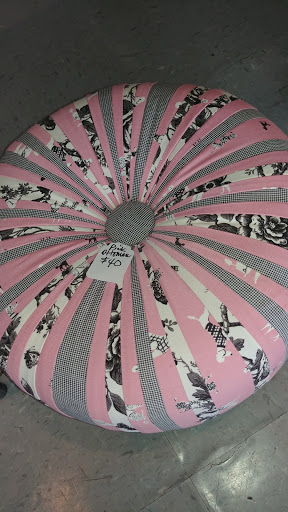 Non-Profit Organization «Youth Alternatives Thrift Shop», reviews and photos, 3103 West Ave, San Antonio, TX 78213, USA