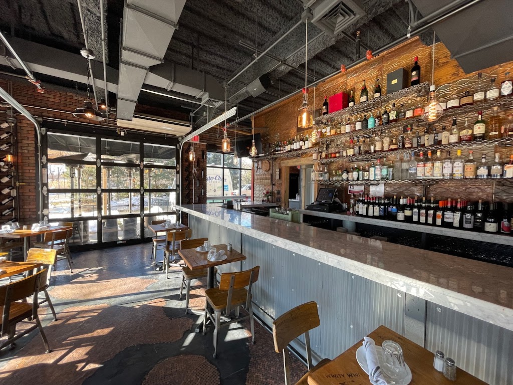 Aumm Aumm Pizzeria and wine bar at the brownstone Englewood, NJ 07631