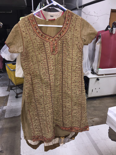 Dry Cleaner «Discount Cleaners», reviews and photos, 1111 W Airport Fwy # 113, Irving, TX 75062, USA