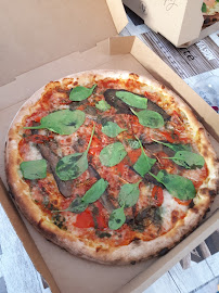Plats et boissons du Pizzas à emporter La Bonne Pizza à Porte des Pierres Dorées - n°7