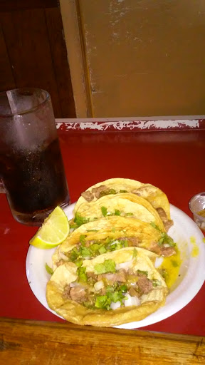 Liquor Store «Three Roads Liquors», reviews and photos, 13704 Brandywine Rd, Brandywine, MD 20613, USA