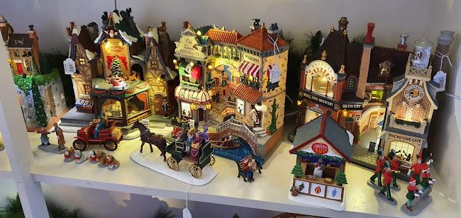 Comments and reviews of The Christmas Village