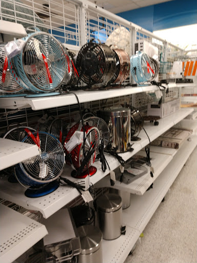 Clothing Store «Ross Dress for Less», reviews and photos, 7455 Greenbelt Rd, Greenbelt, MD 20770, USA