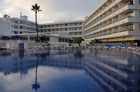 VIK hotel San Antonio Av. de las Playas, 84, 35510 Puerto del Carmen, Las Palmas, España