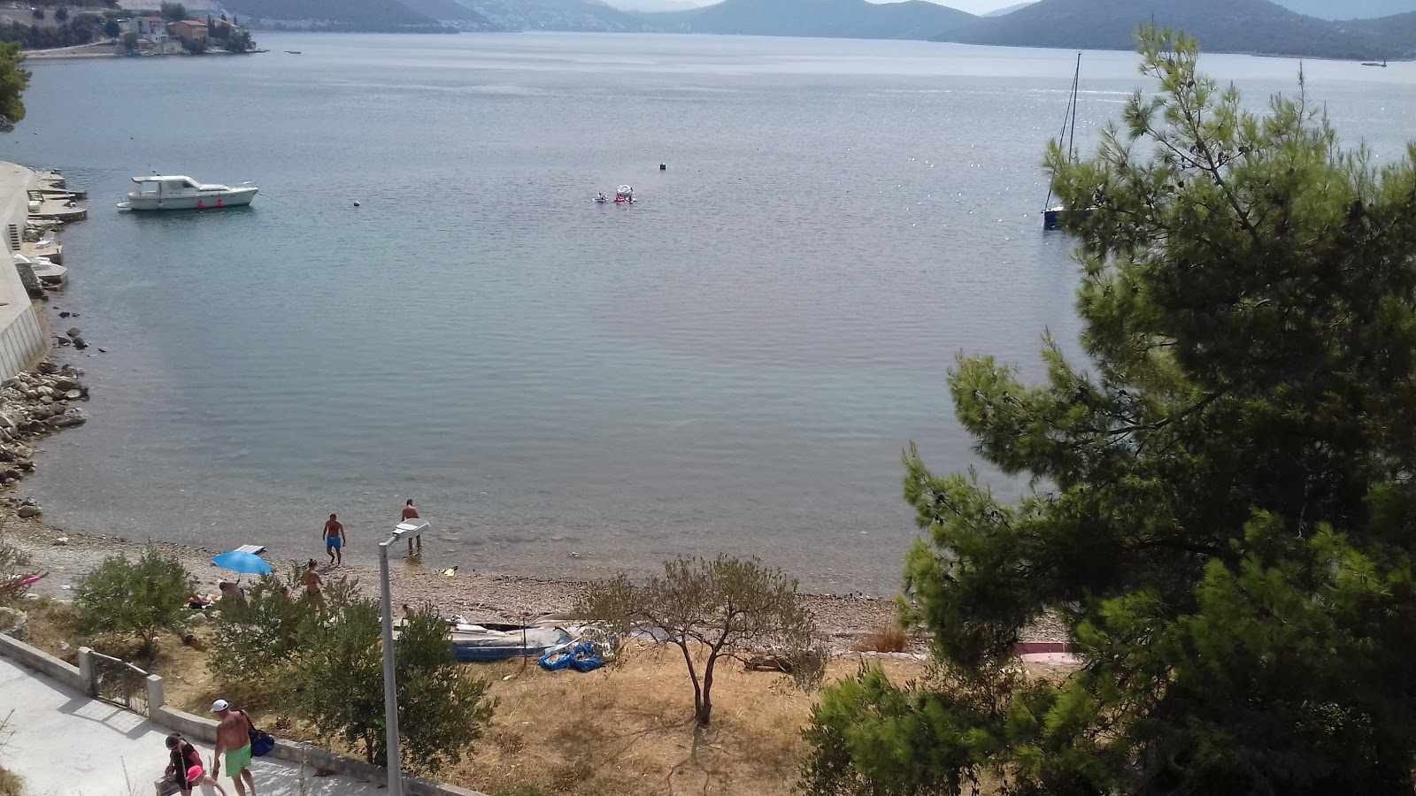 Zdjęcie Radalj beach dziki obszar