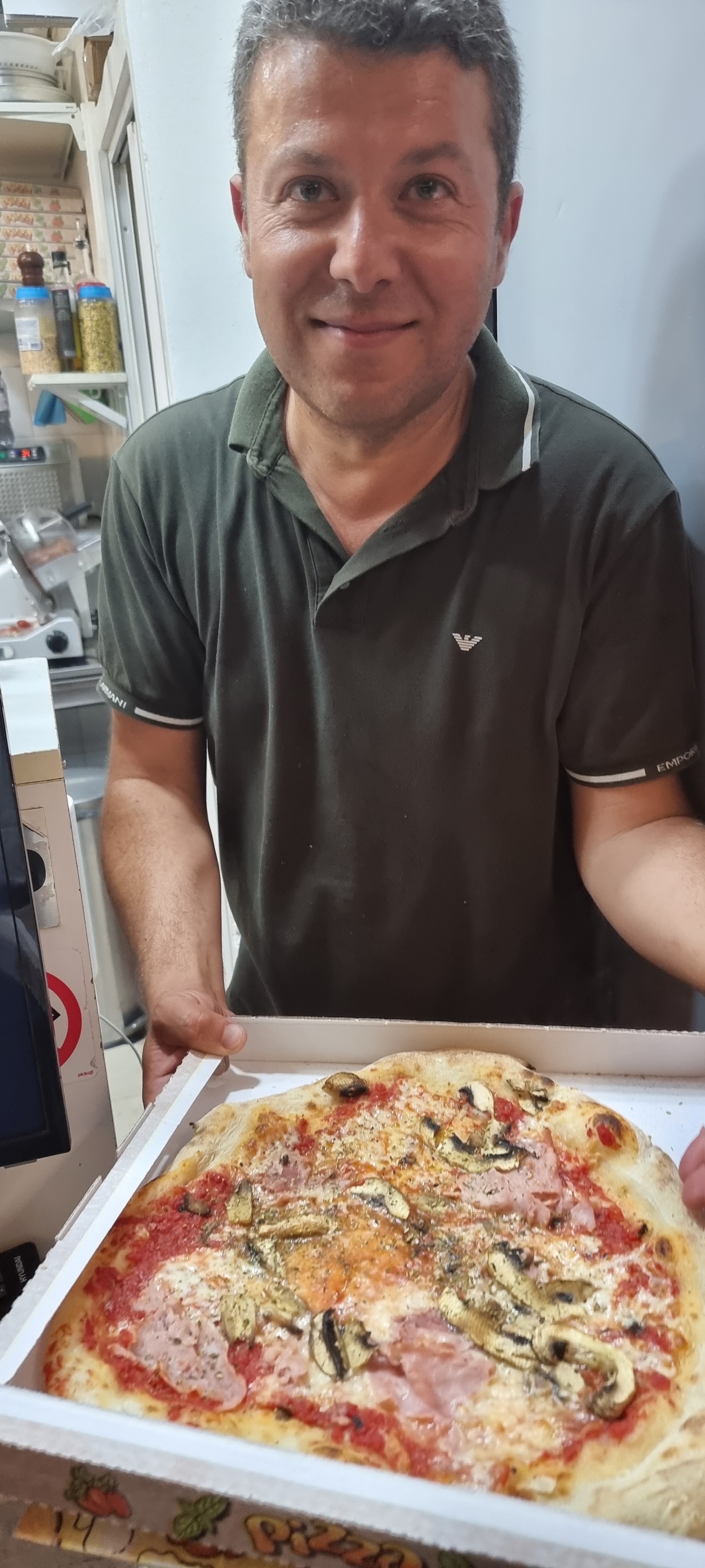 Photo n° 1 de l'avis de Miroslav.o fait le 25/05/2022 à 19:36