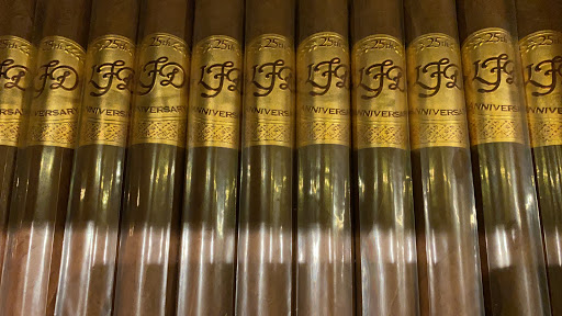 Cigar Shop «Mancave Cigar Lounge», reviews and photos, 2920 E Commercial Blvd, Fort Lauderdale, FL 33308, USA