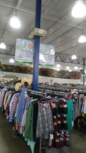 Thrift Store «Goodwill Brandon Superstore», reviews and photos, 1106 E Brandon Blvd, Brandon, FL 33511, USA