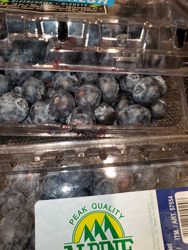 Supermarket «Super Stop & Shop - Whitman», reviews and photos, 475 Bedford St, Whitman, MA 02382, USA