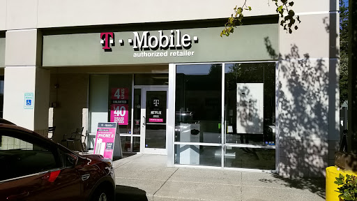 Cell Phone Store «T-Mobile», reviews and photos, 1960 SE Lund Ave #110, Port Orchard, WA 98366, USA
