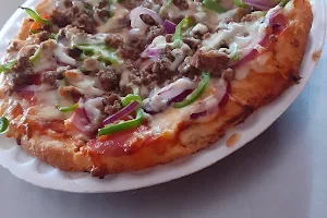 Más Pizza image
