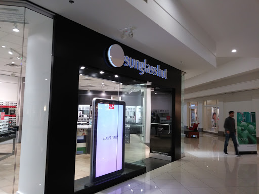 Shopping Mall «Kenwood Towne Centre», reviews and photos, 7875 Montgomery Rd, Cincinnati, OH 45236, USA