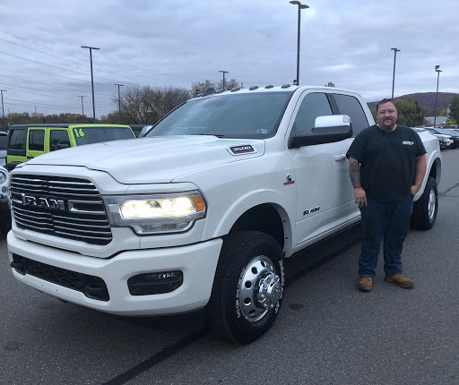 Car Dealer «Savage 61 Chrysler Dodge Jeep Ram», reviews and photos, 4645 Pottsville Pike, Reading, PA 19605, USA