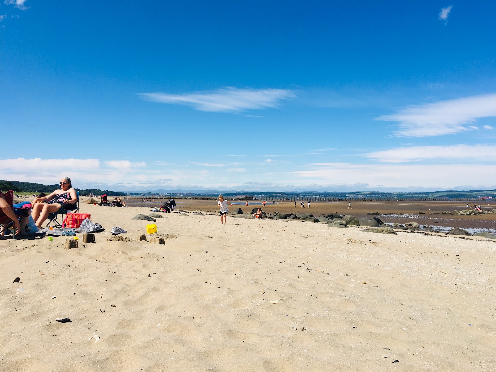 Foto van Cramond Beach en de nederzetting