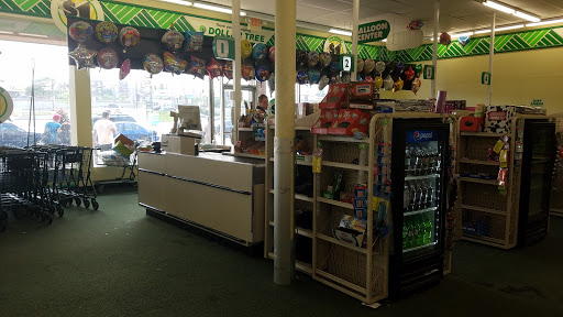 Dollar Store «Dollar Tree», reviews and photos, 4072 Lakeland Ave N, Robbinsdale, MN 55422, USA