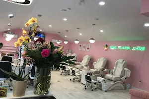 FOUR SEASON NAILS Salon & Spa image