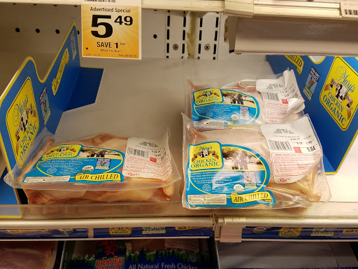 Grocery Store «Rays Food Place», reviews and photos, 875 Redwood Dr, Garberville, CA 95542, USA