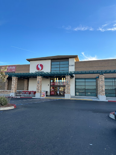 Safeway image