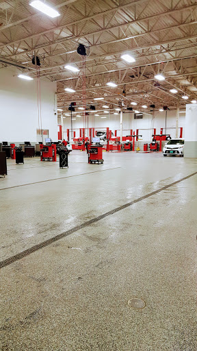 Toyota Dealer «Elgin Toyota», reviews and photos, 1600 W Lake St, Streamwood, IL 60107, USA