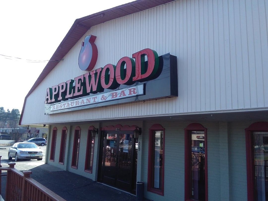 Applewood Restaurant & Bar