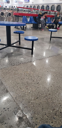 Laundromat «Pennsbury Plaza Laundry Zone», reviews and photos, 229 Plaza Blvd #32, Morrisville, PA 19067, USA