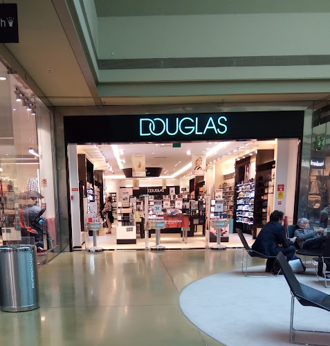 Douglas Porto Fashion Outlet - Vila do Conde