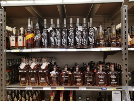 Liquor Store «Liquor Barn», reviews and photos, 2625 Scottsville Rd, Bowling Green, KY 42104, USA