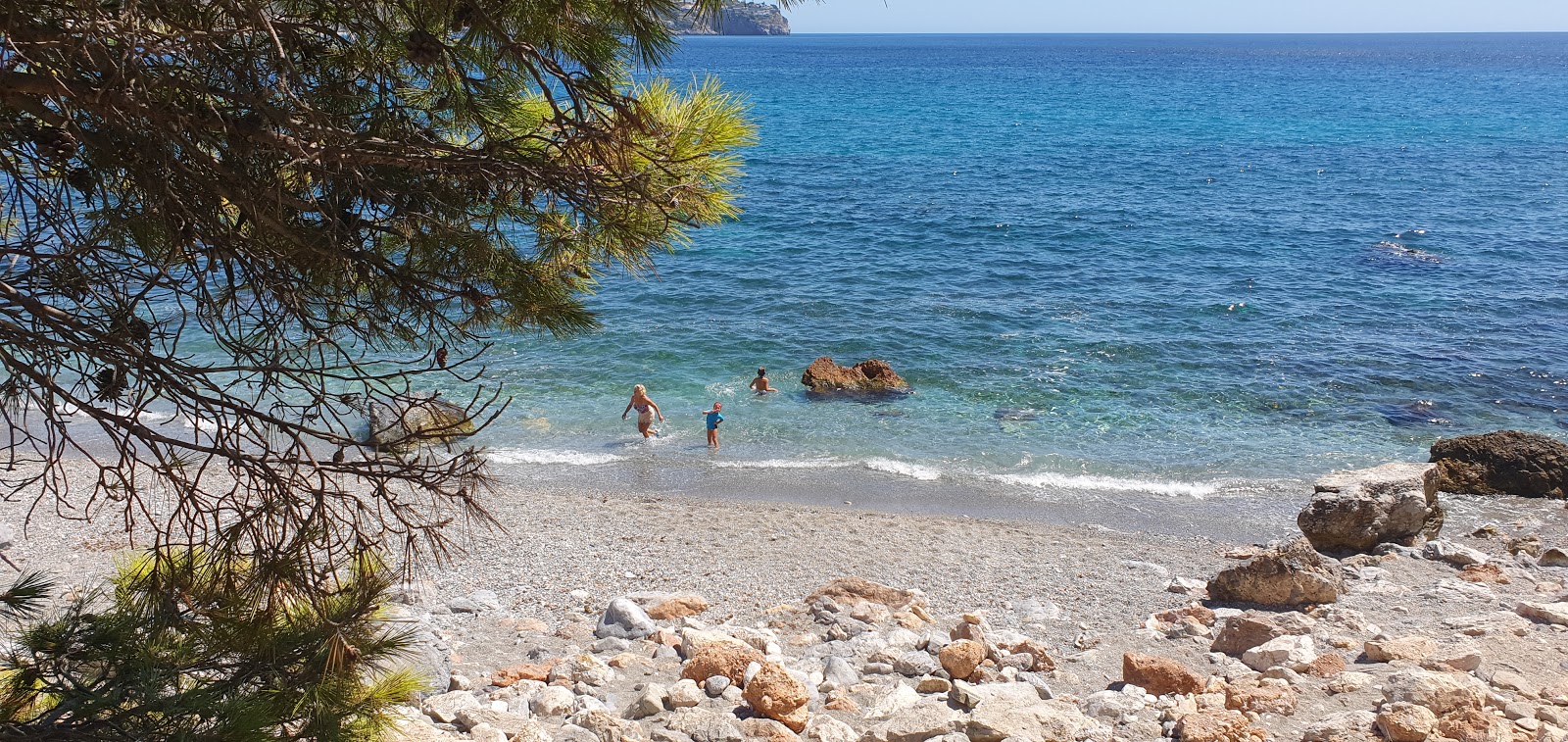 Photo de Playa de Calaiza situé dans une zone naturelle
