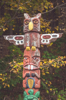 LE TOTEM à Toussieu