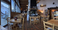 Atmosphère du Restaurant La Porte Des Aravis - ''Chez Bruno'' à La Clusaz - n°3