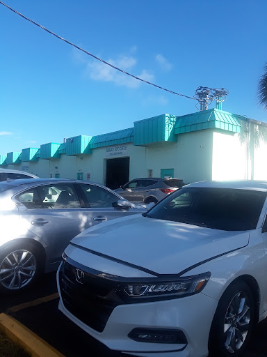 Auto Repair Shop «MARGATE AUTO CENTER», reviews and photos, 4900 NW 15th St, Margate, FL 33063, USA