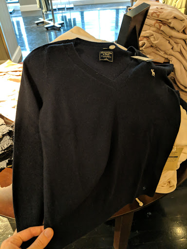 Clothing Store «Abercrombie & Fitch», reviews and photos, 1531 4th Ave, Seattle, WA 98101, USA
