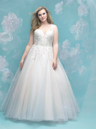 Love Curvy Bridal - Reading Bridal District Location -Plus Size Wedding Gown - Bridal Gown