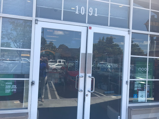 Book Store «Barnes & Noble», reviews and photos, 1091 El Camino Real, Redwood City, CA 94063, USA