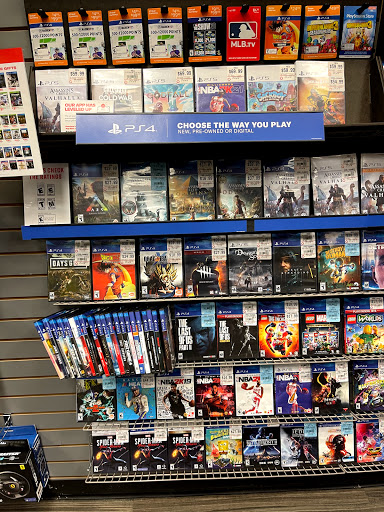 Video Game Store «GameStop», reviews and photos, 184 W Farms Mall, Farmington, CT 06032, USA